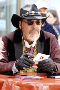 Autogrammstunde der Karl-May-Festspiele in Bad Segeberg