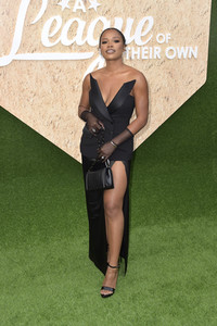Serienpremiere 'A League of Their Own' in Los Angeles