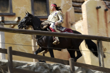 Aufführung von 'Der Ölprinz' bei den Karl-May-Festspielen 2022 in Bad Segeberg