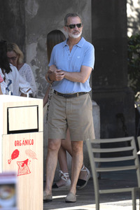 Stadtbummel der spanischen königlichen Familie in Palma de Mallorca