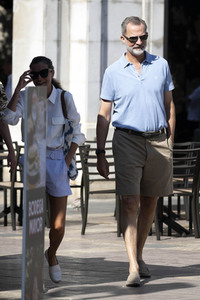 Stadtbummel der spanischen königlichen Familie in Palma de Mallorca