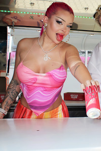 Sugar Mami Cherry Präsentation in Leipzig