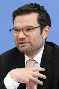 Bundespressekonferenz 'Das neue Infektionsschutzgesetz' in Berlin