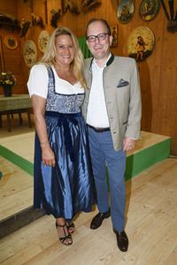 Präsentation des offiziellen Oktoberfest-Maßkrug 2022 in München
