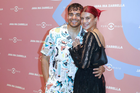 Launch der Brillenkollektion von Jana Ina Zarrella in Köln