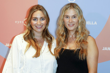 Launch der Brillenkollektion von Jana Ina Zarrella in Köln