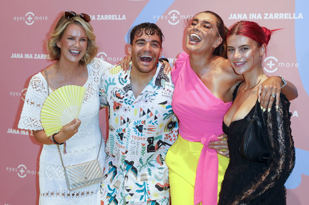 Launch der Brillenkollektion von Jana Ina Zarrella in Köln