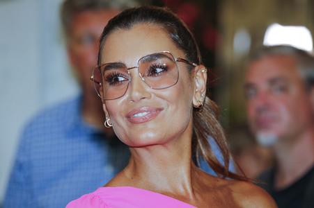 Launch der Brillenkollektion von Jana Ina Zarrella in Köln