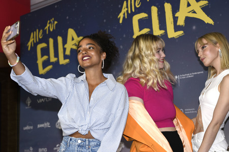 Filmpremniere 'Alle für Ella' in Hannover