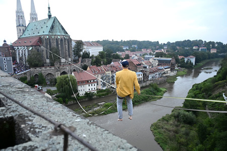 Hochseilshow von Ruben Langer in Görlitz