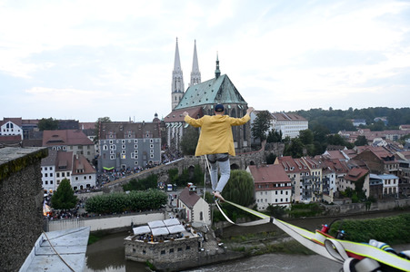 Hochseilshow von Ruben Langer in Görlitz