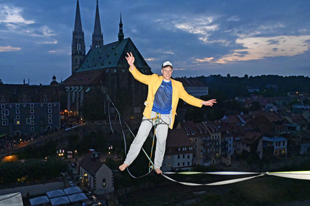 Hochseilshow von Ruben Langer in Görlitz