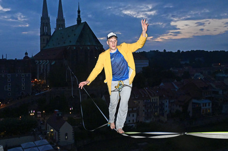 Hochseilshow von Ruben Langer in Görlitz