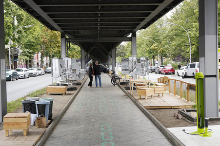 Teststrecke der Radbahn unter der U1 in Berlin