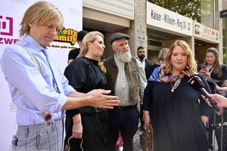 Serienpremiere 'The Kelly Family - Die Reise geht weiter' in Köln
