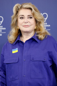 Photocall mit Catherine Deneuve, Internationale Filmfestspiele von Venedig 2022