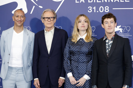 Photocall 'Living', Internationale Filmfestspiele von Venedig 2022