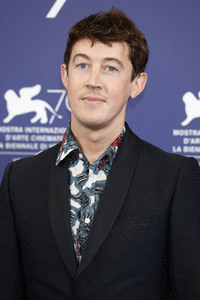 Photocall 'Living', Internationale Filmfestspiele von Venedig 2022