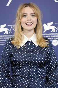 Photocall 'Living', Internationale Filmfestspiele von Venedig 2022