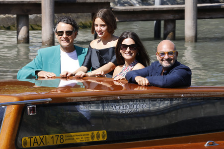 Photocall 'L'immensità', Internationale Filmfestspiele von Venedig 2022