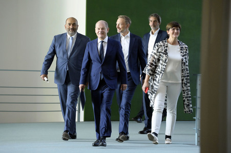 Gemeinsames Statement des Bundeskanzlers und den Parteivorsitzenden der drei Ampel-Parteien in Berlin