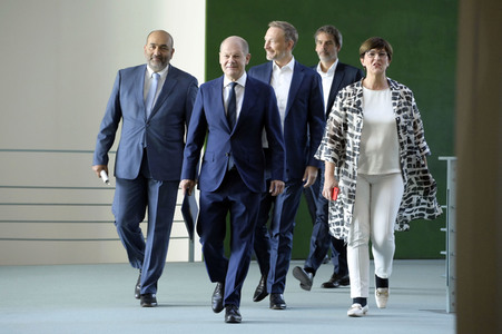 Gemeinsames Statement des Bundeskanzlers und den Parteivorsitzenden der drei Ampel-Parteien in Berlin