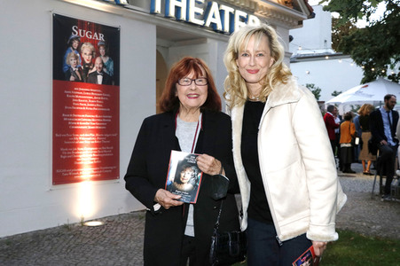 Theaterpremiere 'Sugar' in Berlin