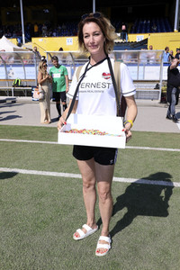 Benefiz-Fußballspiel 'Kicken mit Herz' 2022 in Hamburg