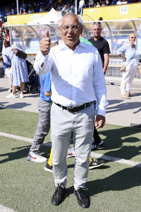 Benefiz-Fußballspiel 'Kicken mit Herz' 2022 in Hamburg