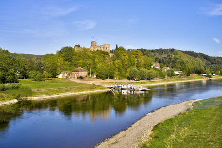 Niedrigwasser der Weser bei Polle