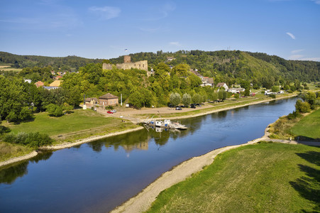 Niedrigwasser der Weser bei Polle