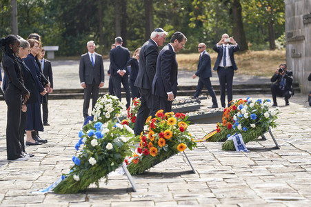 Isaac Herzog und Frank-Walter Steinmeier besuchen die Gedenkstätte Bergen-Belsen