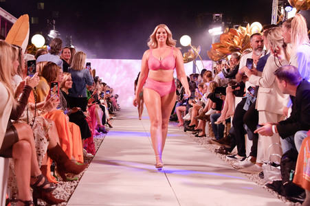 Lascana Fashion Show auf der Berlin Fashion Week S/S 2023 in Berlin