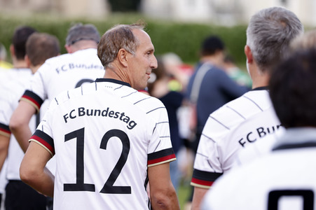 Fußballspiel FC Bundestag vs. FC Diabetologie in Berlin