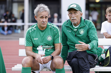 Fußballspiel FC Bundestag vs. FC Diabetologie in Berlin