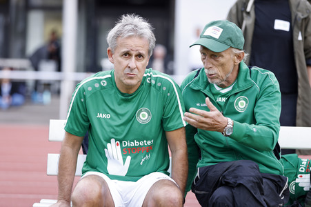 Fußballspiel FC Bundestag vs. FC Diabetologie in Berlin