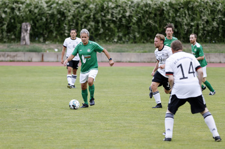 Fußballspiel FC Bundestag vs. FC Diabetologie in Berlin