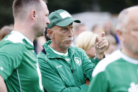 Fußballspiel FC Bundestag vs. FC Diabetologie in Berlin