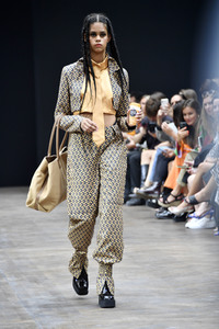 Kilian Kerner Fashion Show auf der Berlin Fashion Week S/S 2023