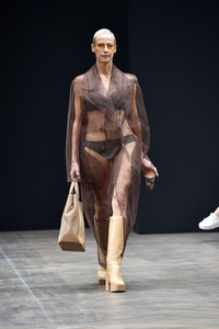 Kilian Kerner Fashion Show auf der Berlin Fashion Week S/S 2023