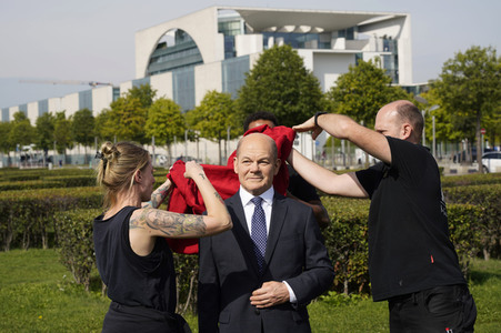 Enthüllung der Wachsfigur von Olaf Scholz in Berlin