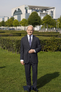 Enthüllung der Wachsfigur von Olaf Scholz in Berlin