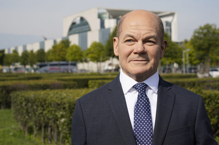 Enthüllung der Wachsfigur von Olaf Scholz in Berlin
