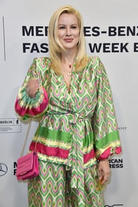 Rebekka Ruetz Fashion Show auf der Berlin Fashion Week S/S 2023