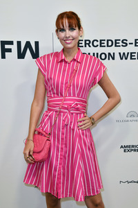 Rebekka Ruetz Fashion Show auf der Berlin Fashion Week S/S 2023