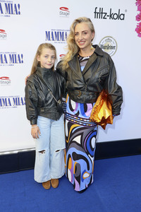 Musicalpremiere 'Mamma Mia!' in Hamburg