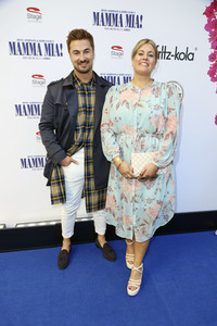 Musicalpremiere 'Mamma Mia!' in Hamburg