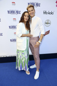 Musicalpremiere 'Mamma Mia!' in Hamburg