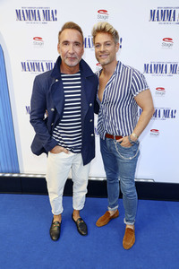 Musicalpremiere 'Mamma Mia!' in Hamburg