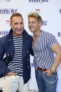 Musicalpremiere 'Mamma Mia!' in Hamburg